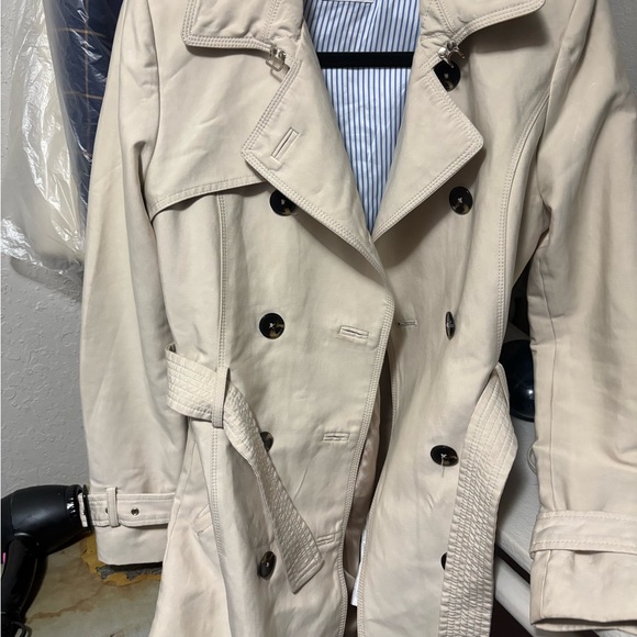 Zara Women's Classic Trench Coat - Light Gray - Picture 3 of 5